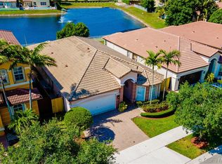 11310 NW 79th Ln, Doral, FL 33178