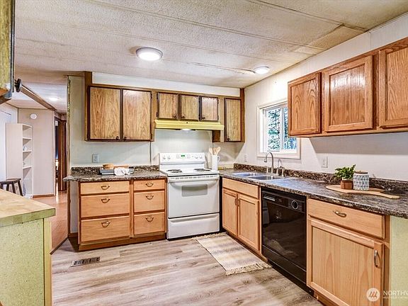 5th image of 22202 SE 331st Street