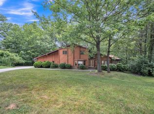 6567 Queens Way, Brecksville, OH 44141