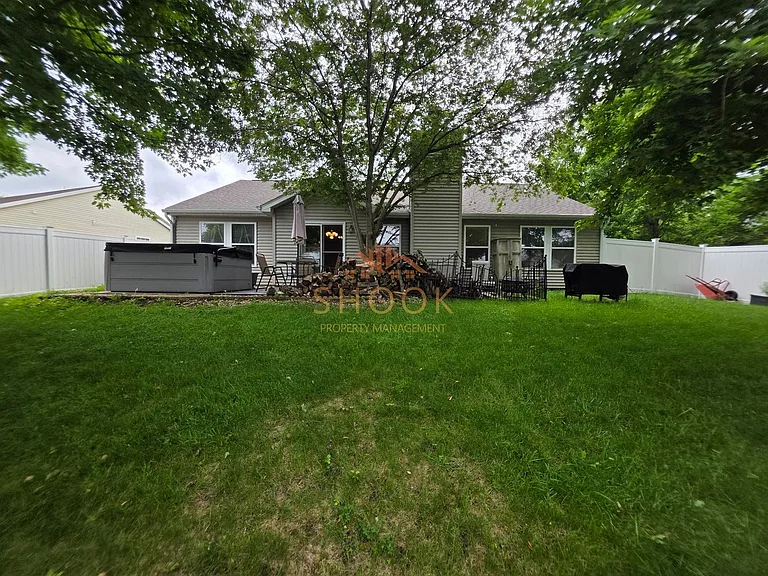1620 Lionheart Ln — Photo 23