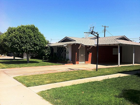 2nd image of 8307 E Monterosa St