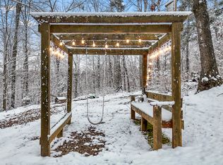 1435 Pilot Rd, Stanton, KY 40380