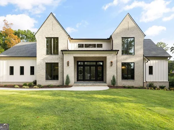 1455 Hearst Dr NE, Brookhaven, GA 30319