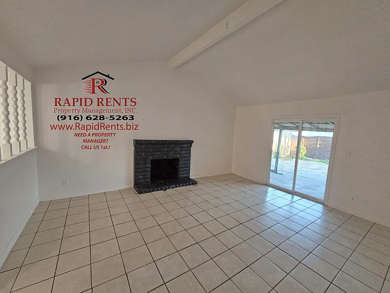 1622 Sandalwood Dr — Photo 7