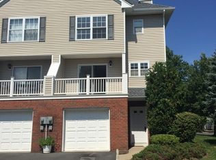 1 Castle Dr, Berkeley Heights, NJ 07922