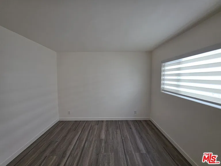 1433 Brockton Ave #4 — Photo 17