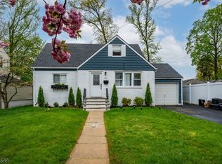 1126 Edgewood Rd, Elizabeth, NJ 07208