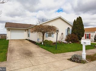 1063 Scenic View Dr, Schwenksville, PA 19473