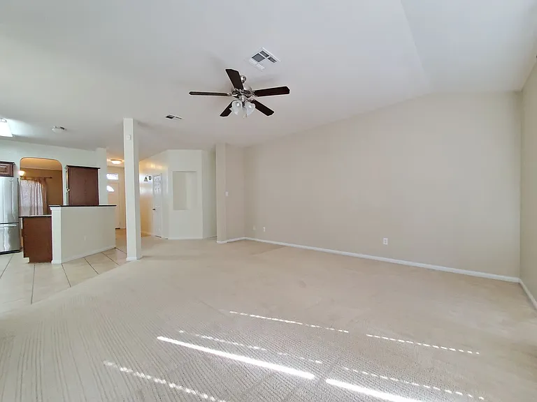6304 Taree Loop — Photo 14