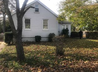 25 Parker Pl, West Babylon, NY 11704