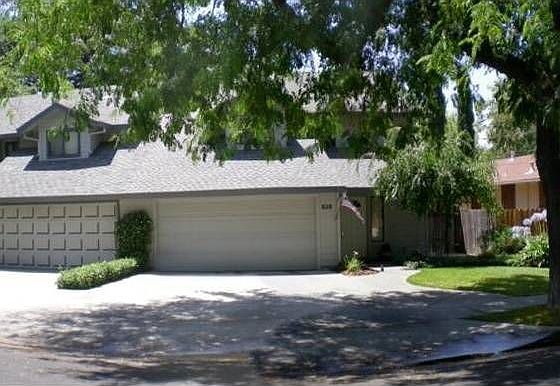 1st image of 828 4th St