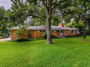 1300 W Munson St, Denison, TX 75020