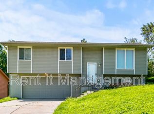 3629 Ernst St, Omaha, NE 68112