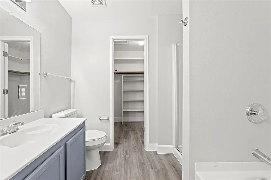 4 bed, 2.5 bath, 2917 sqft, $2,595 — Photo 3