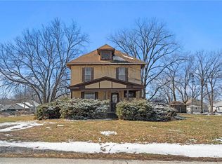 2904 N 155th Ter, Basehor, KS 66007