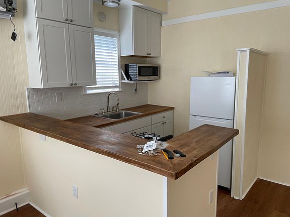3rd image of 428 N K St