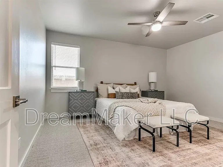 2807 Clifton Ter — Photo 38