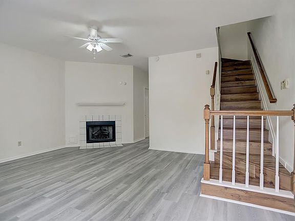 5th image of 2930 Grants Lake Blvd