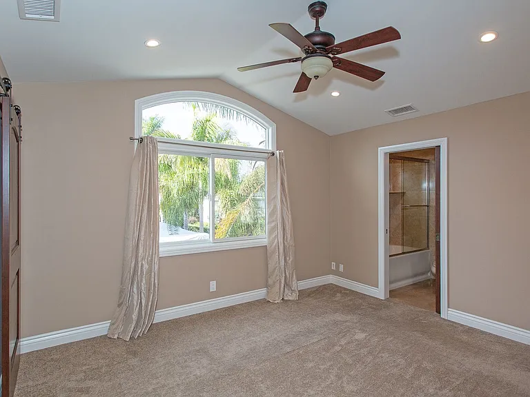 1825 McCauley Ln — Photo 5