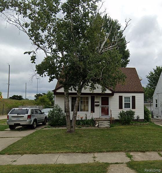 1st image of 26828 Waldorf St