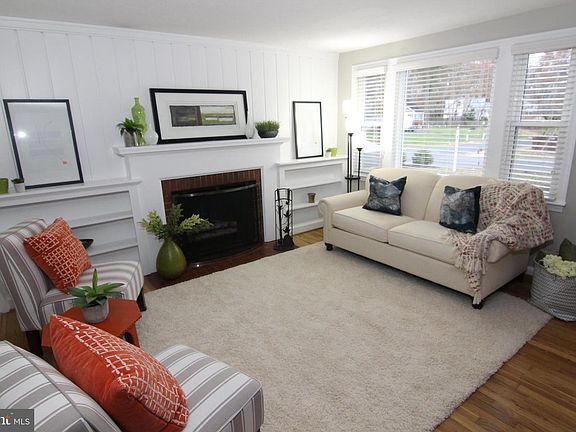 5th image of 7000 Lee Park Ct