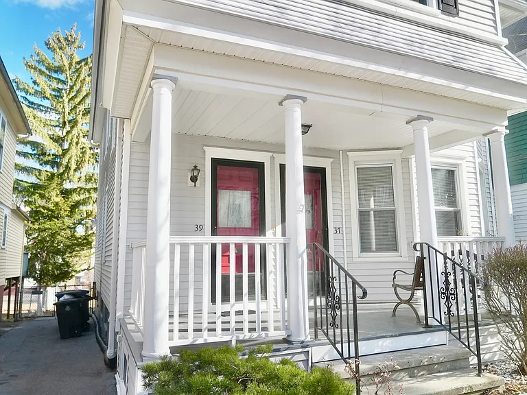 39 Pardee Pl — Photo 2