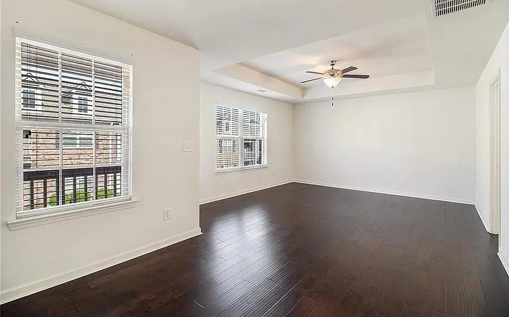 3 bed, 2.5 bath, 1875 sqft, $2,650 — Photo 4