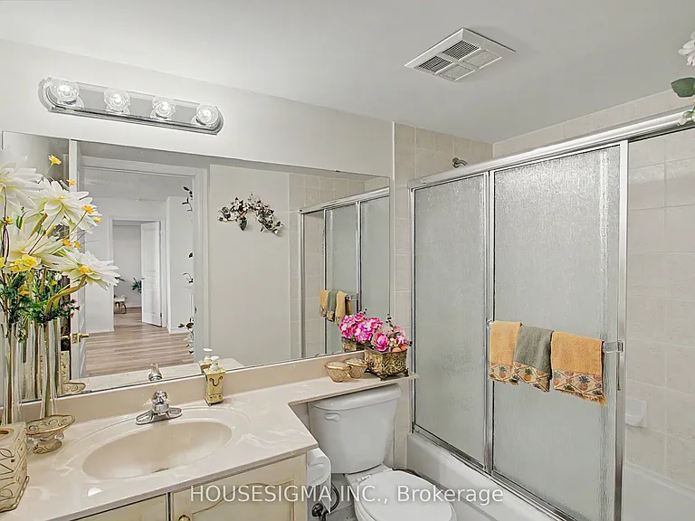 9 Northern Heights Dr #711 — Photo 13
