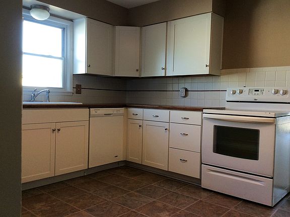 2nd image of 1506 Marland St