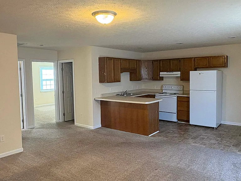 1618 McIntosh St #D — Photo 2