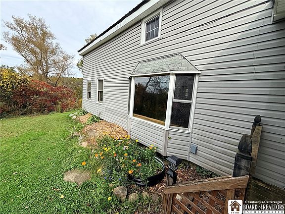 4th image of 3046 Carpenter Pringle Rd