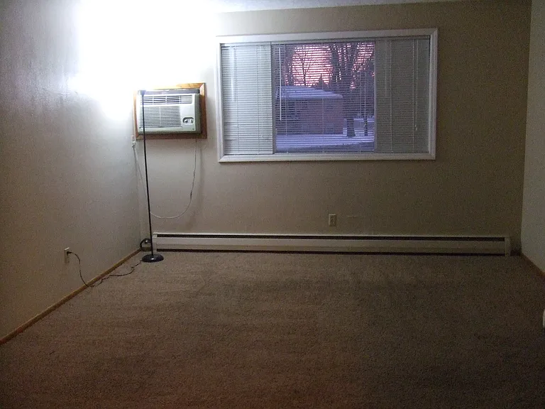 2300 Pine St #8 — Photo 2