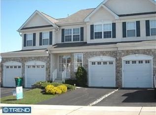 122 Portsmouth Cir, Glen Mills, PA 19342
