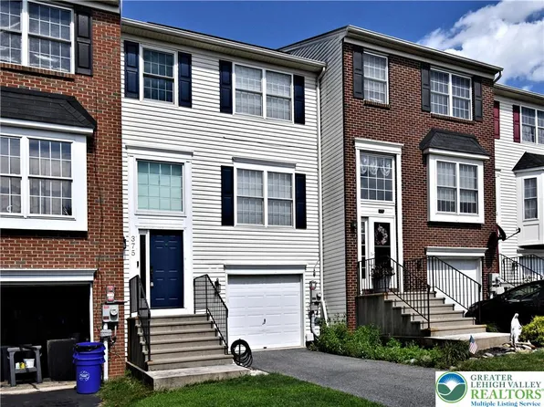 375 S Oak St, Freemansburg, PA 18017