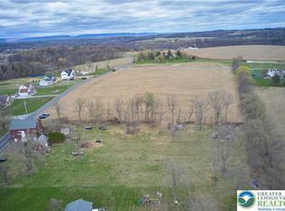 221 Johnson Rd, Bangor, PA 18013