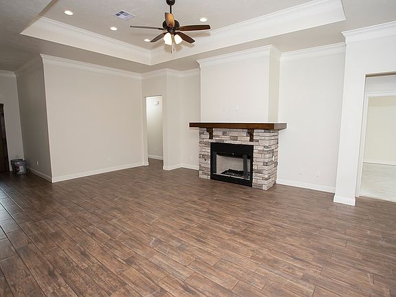5th image of 9345 Phelan Blvd