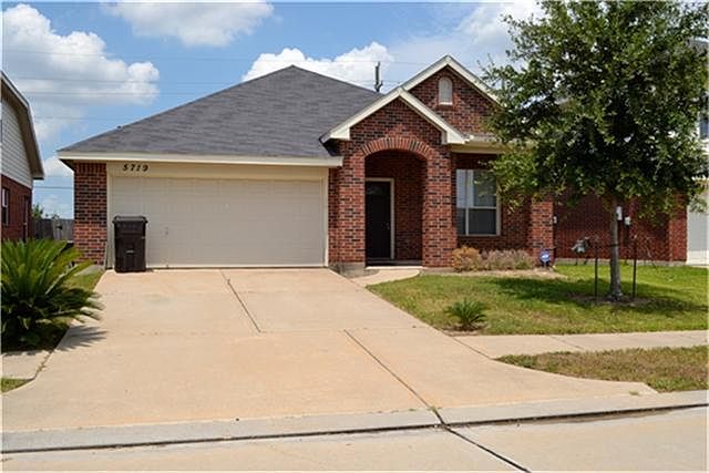 1st image of 5719 Brookhollow Pine Trl