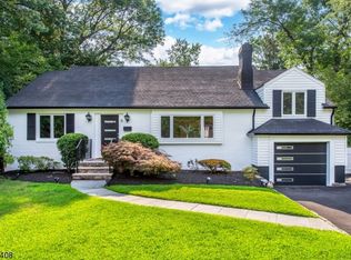6 Chestnut Hill Pl, Glen Ridge, NJ 07028