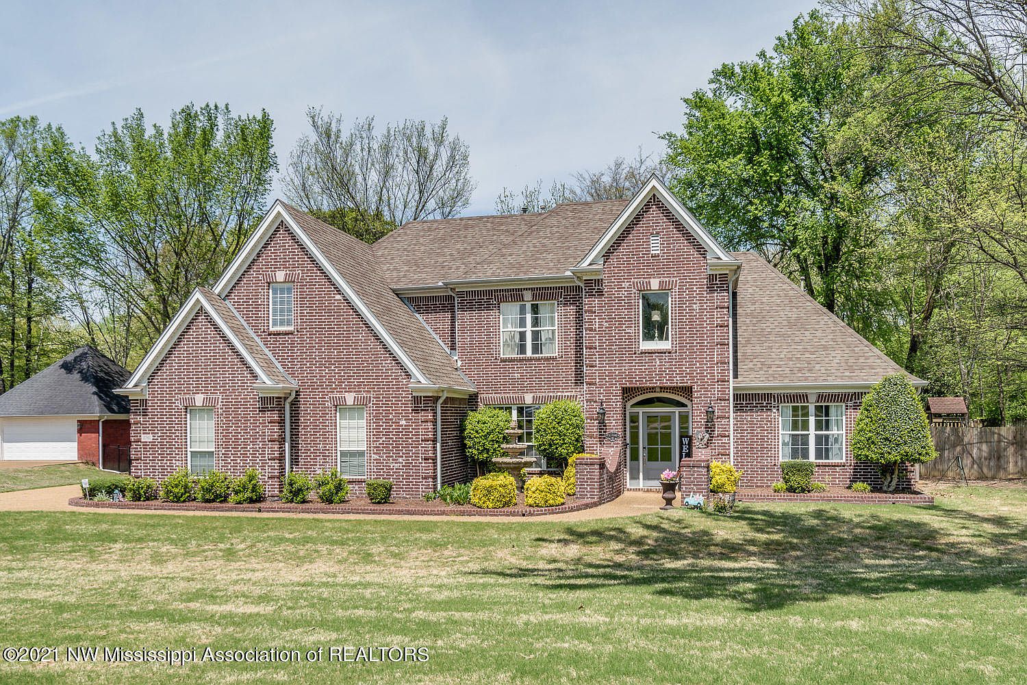 2742 Dickens Place Dr, Southaven, MS 38671 Zillow