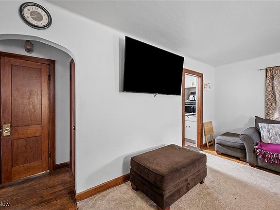 4th image of 13620 Astor Ave