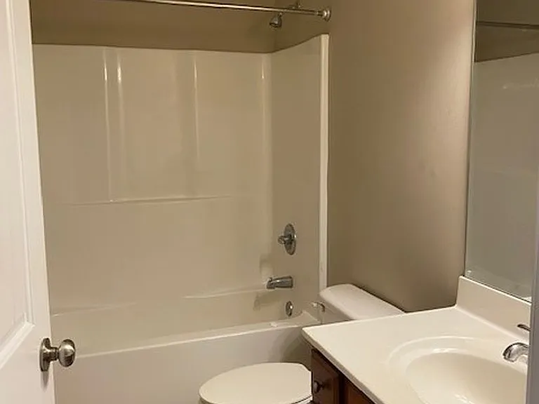 168 E Grande Ave — Photo 22