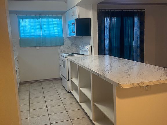 3rd image of 5305 Bonner Dr