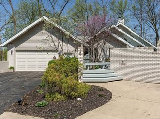 2216 Cerro Vista Dr, Rockford, IL 61107