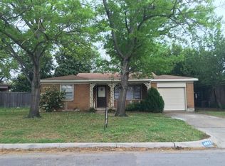 4601 Black Oak Ln, Fort Worth, TX 76114