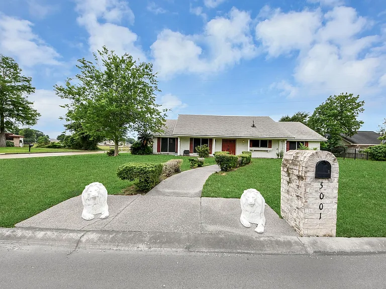5001 Glenhaven Dr — Photo 1