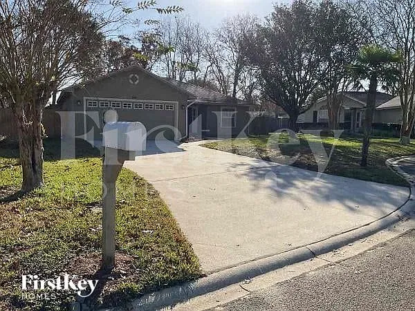 8047 Queensferry Ln — Photo 1