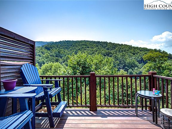 4th image of 136 Willow Ridge Lane #136