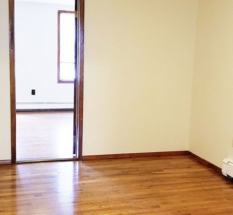 4th image of 1140 47th Ave #3