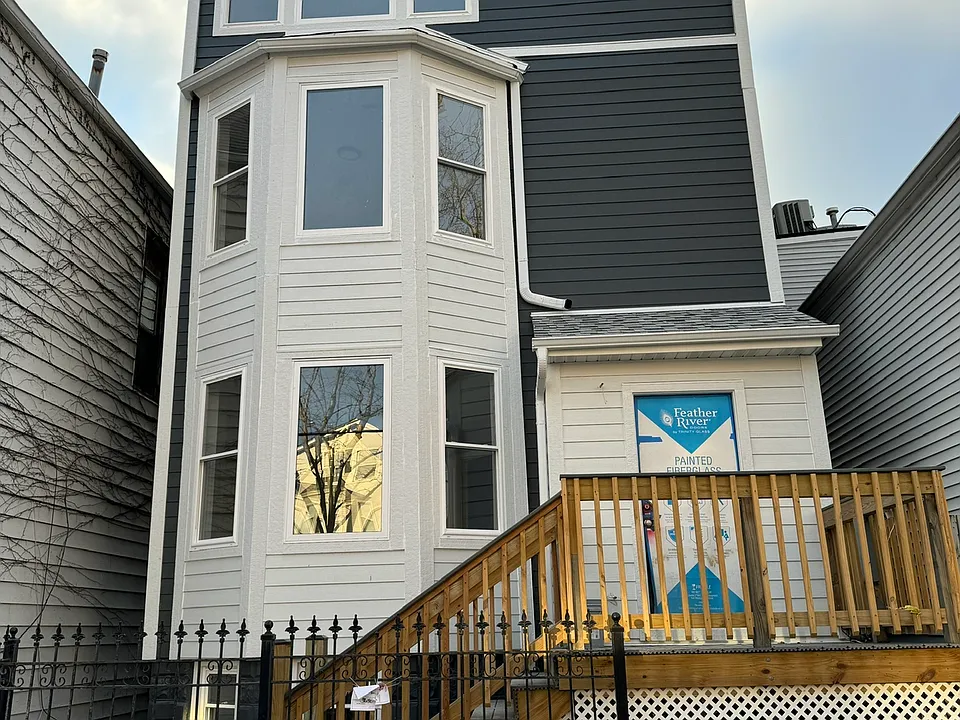 3632 N Ashland Ave #3A