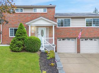 310 Frazier Dr, Pittsburgh, PA